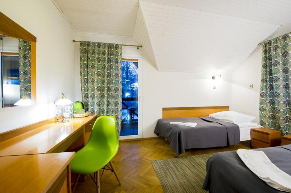 Hotel Wawrzkowizna Rząsawa Esterno foto